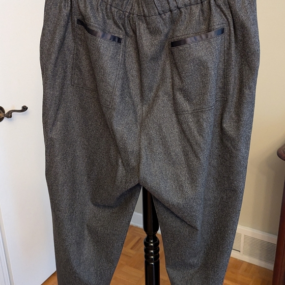 Lafayette 148 - Picture 2 of 5